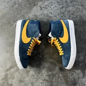 Nike SB Blazer Mid PRM SE Michigan Navy Blue Gold 9.5 631042-470 Suede